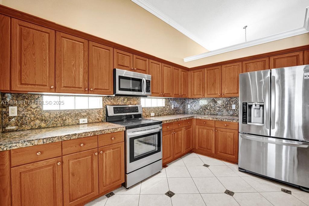 SILVER SHORES (PARCELS A - Residential