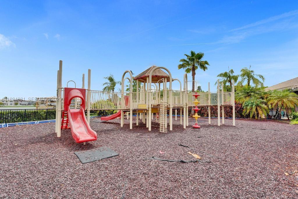 SILVER SHORES (PARCELS A - Residential