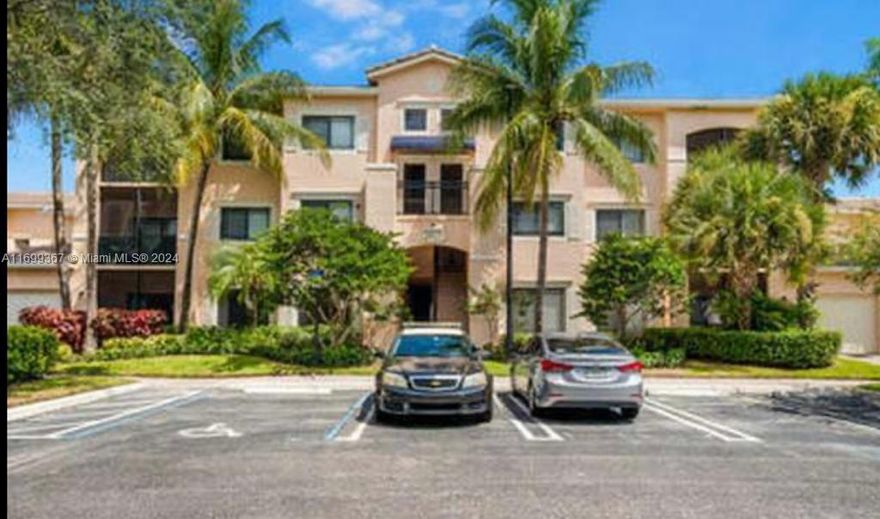 LAKE VIEW!! Beautiful 2 Bedroom & 2 Bathroom condo in heart of Palm Beach Gardens at desirable San Matera community! This 1149 sqf condo has beautiful lake views from living room and bedrooms! brand new carpet throughout and freshly painted. Laundry room inside the condo with full washer and dryer. Large screened in-balcony overlooking the lake. 2022 AC!! This condo is move in ready! Private storage in hallway. Perfect location, close to amazing beaches, shopping, highways, and entertainment! The community has resort style amenities with large pool, fitness center, billiards, in-door racquetball court, sauna, and much more. ANNUAL LEASE ONLY!!