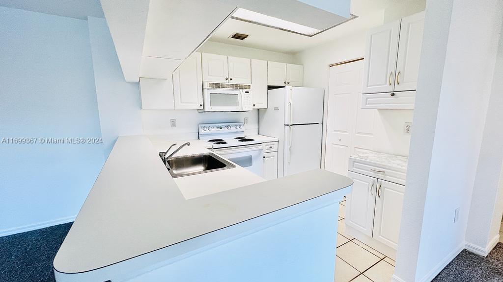 SAN MATERA THE GARDENS CO - Residential Lease