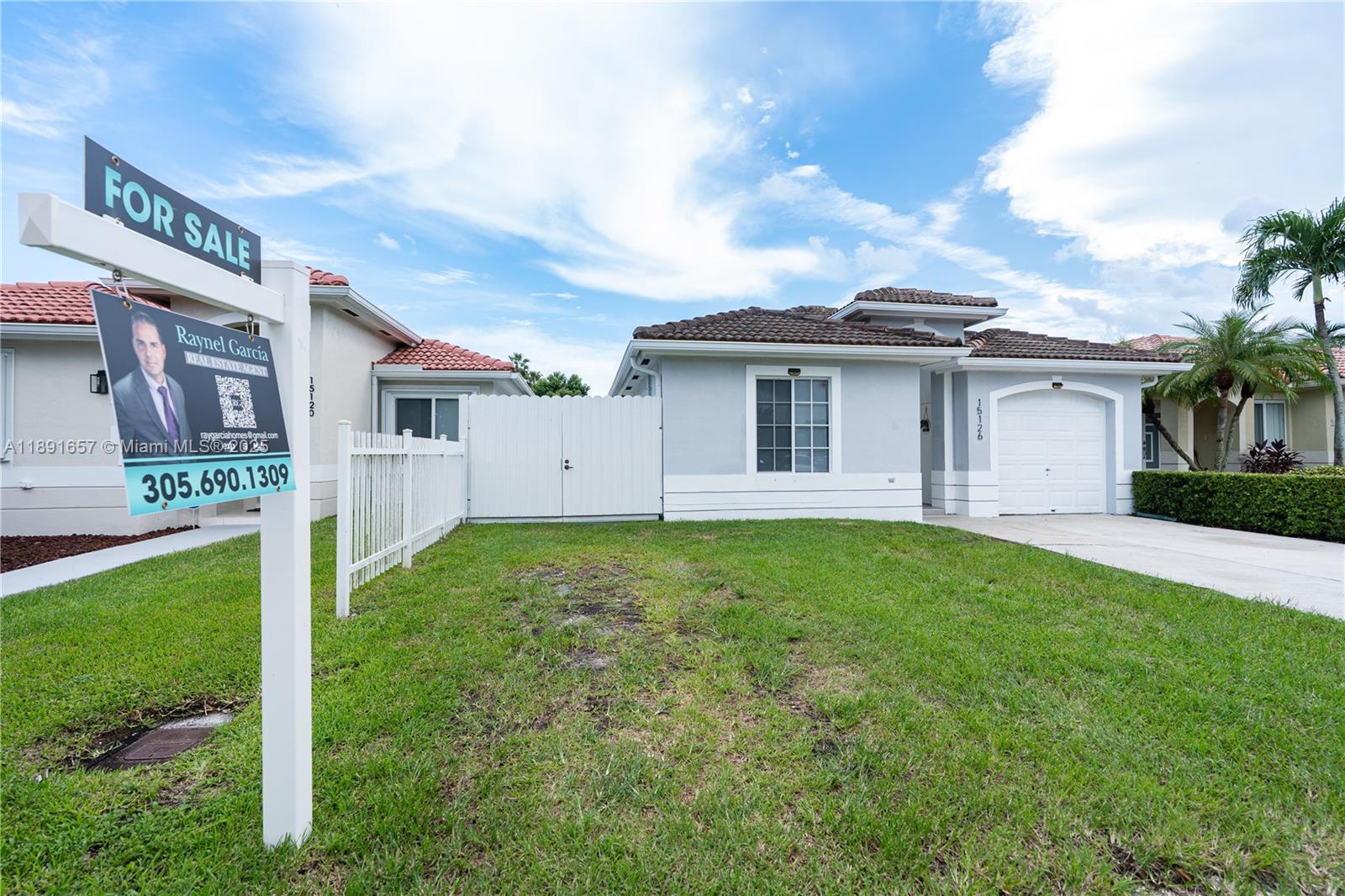 15126 SW 140th Ter, Miami, FL, 33196/$535,000 2 15126 SW 140th Ter