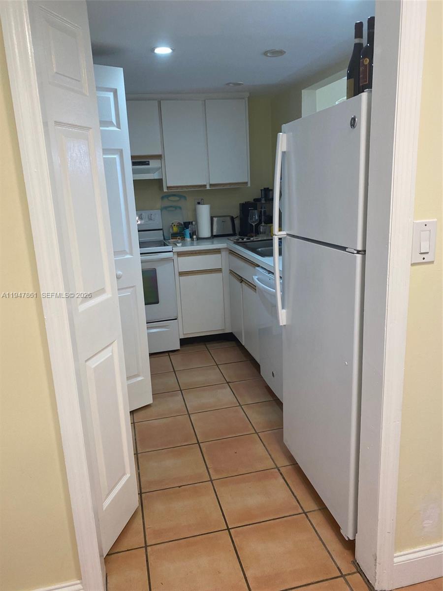 BRICKELL KEY II CONDO - Residential