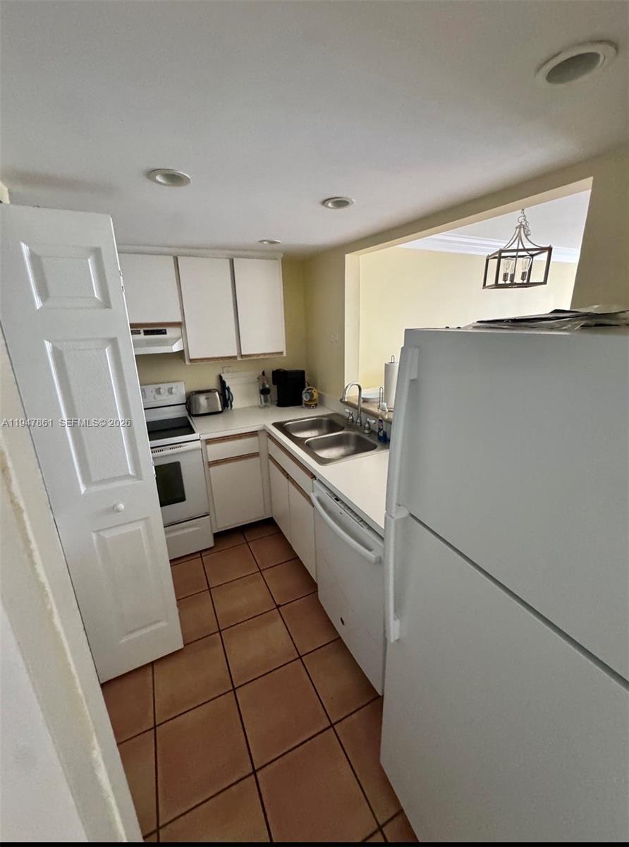 BRICKELL KEY II CONDO - Residential