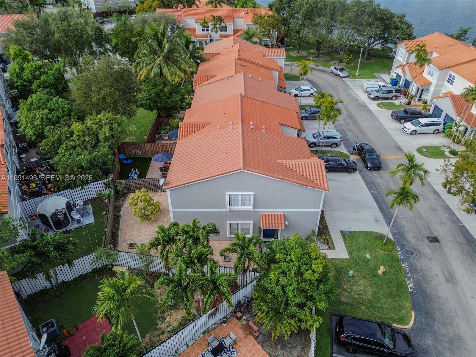 UNIVERSITY PARK - Residential