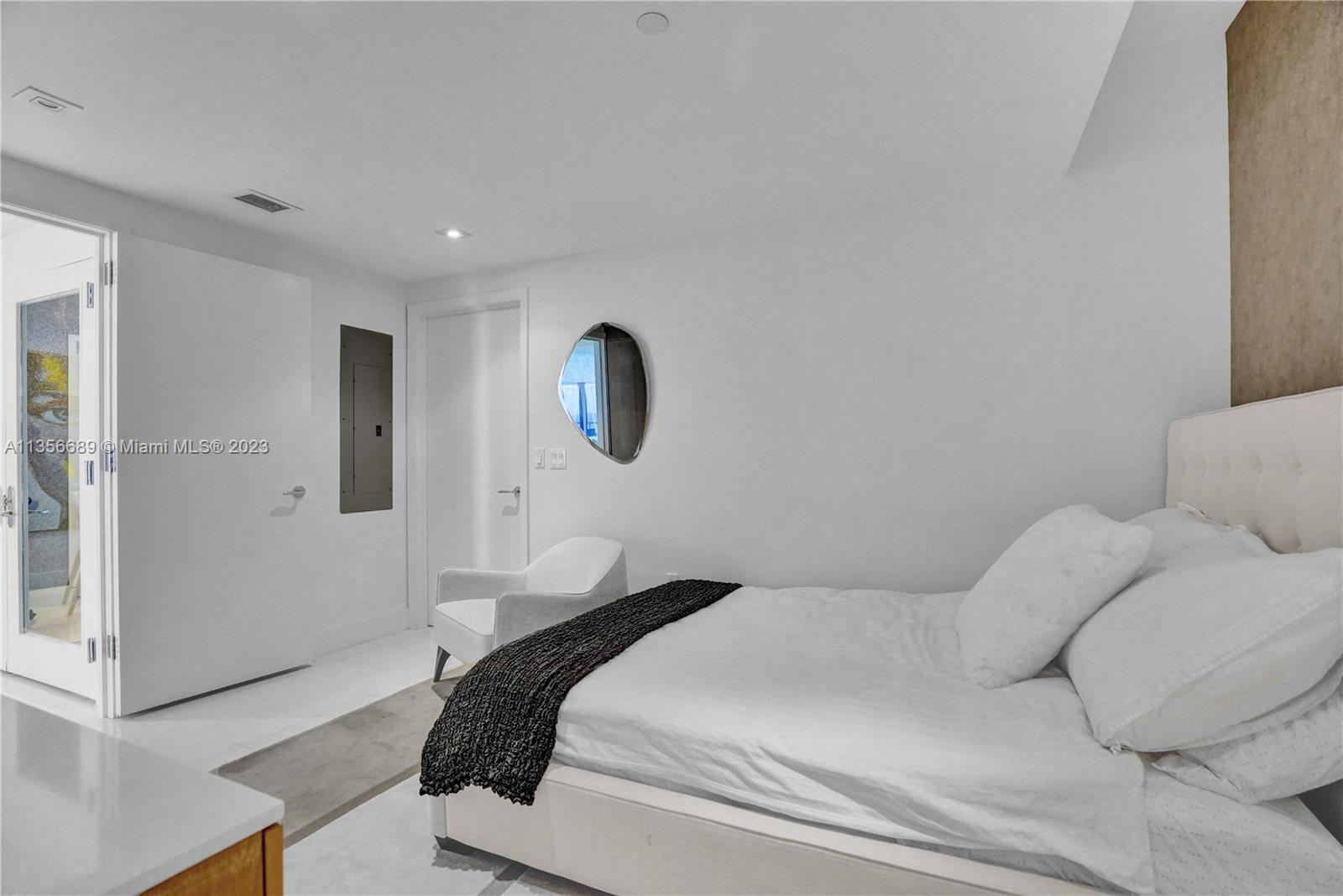 JADE OCEAN CONDO - Residential