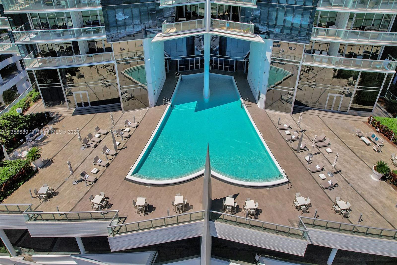 JADE OCEAN CONDO - Residential