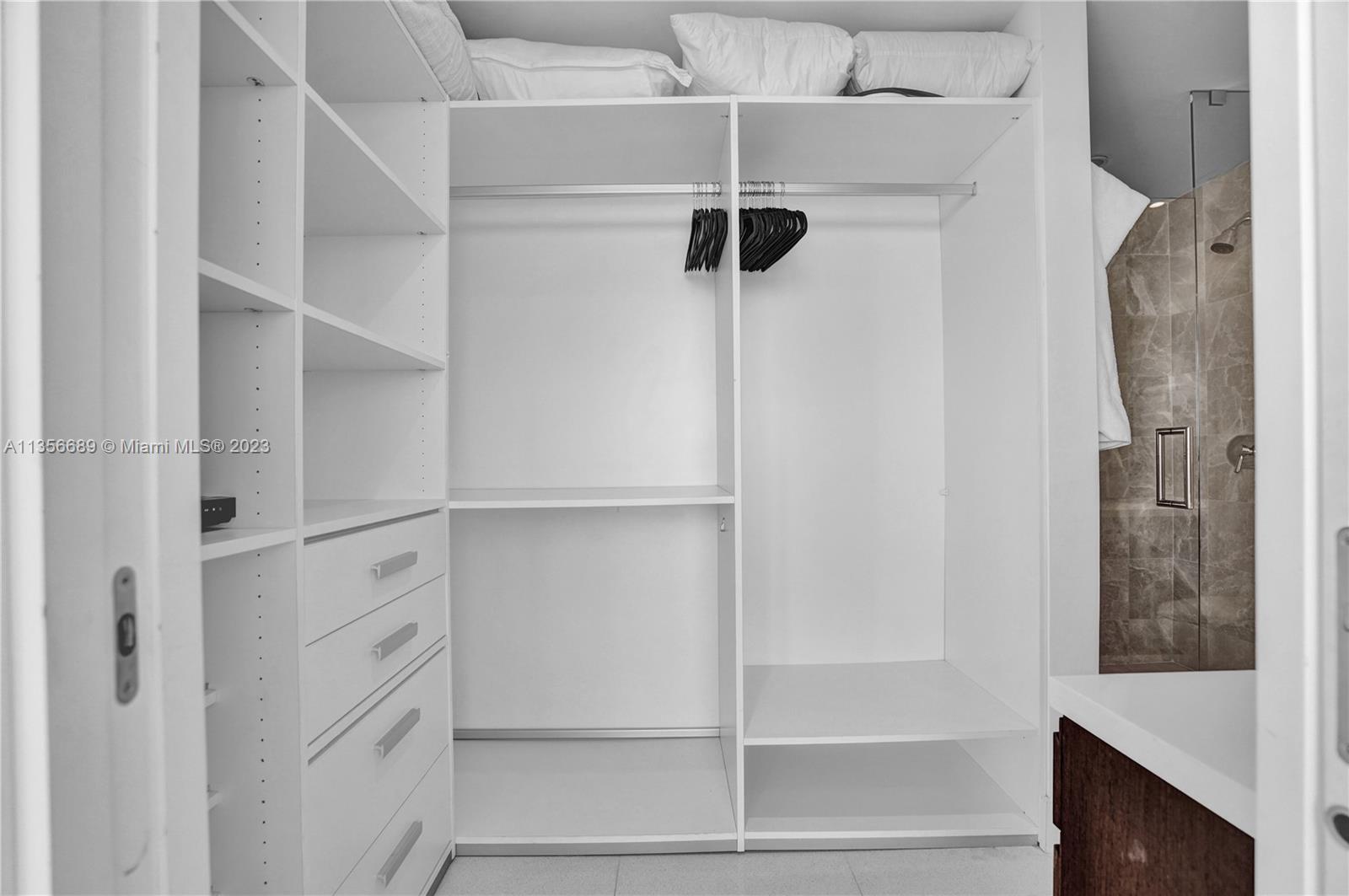 JADE OCEAN CONDO - Residential