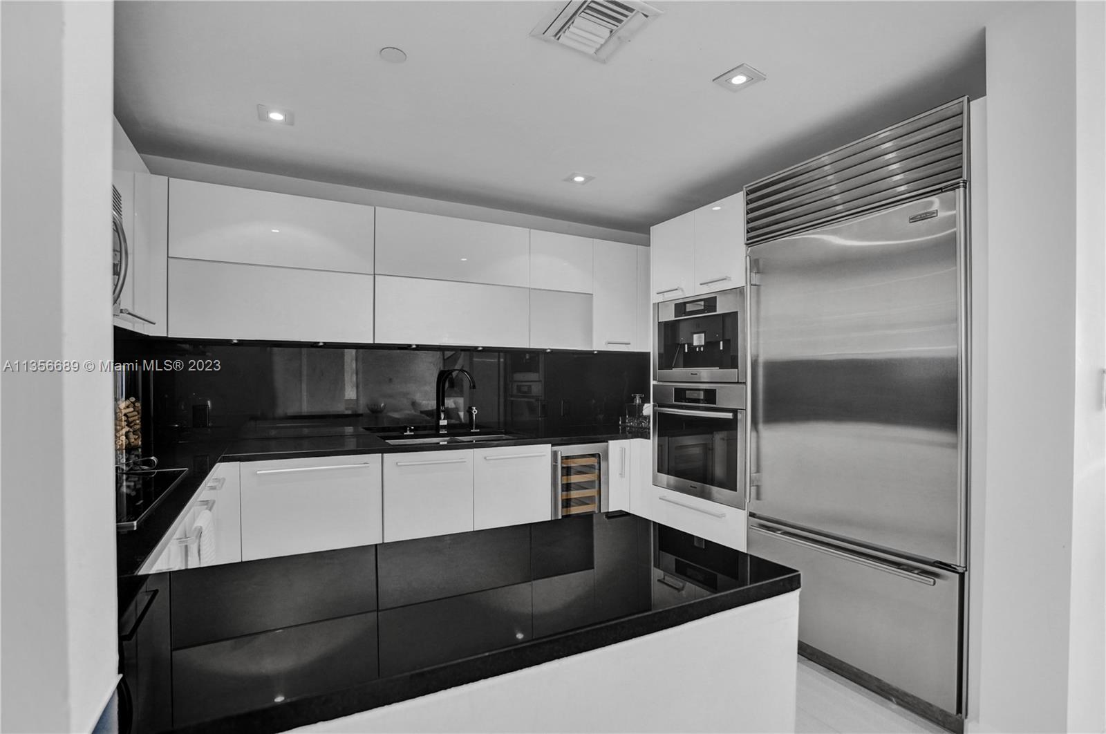 JADE OCEAN CONDO - Residential