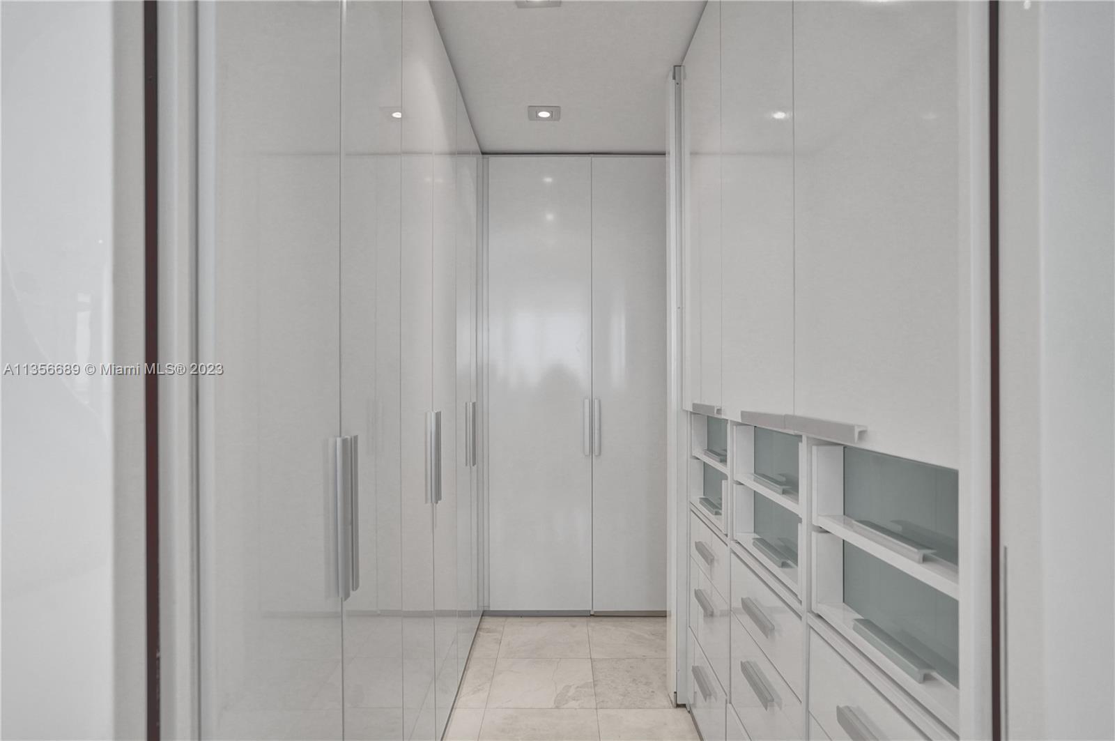 JADE OCEAN CONDO - Residential