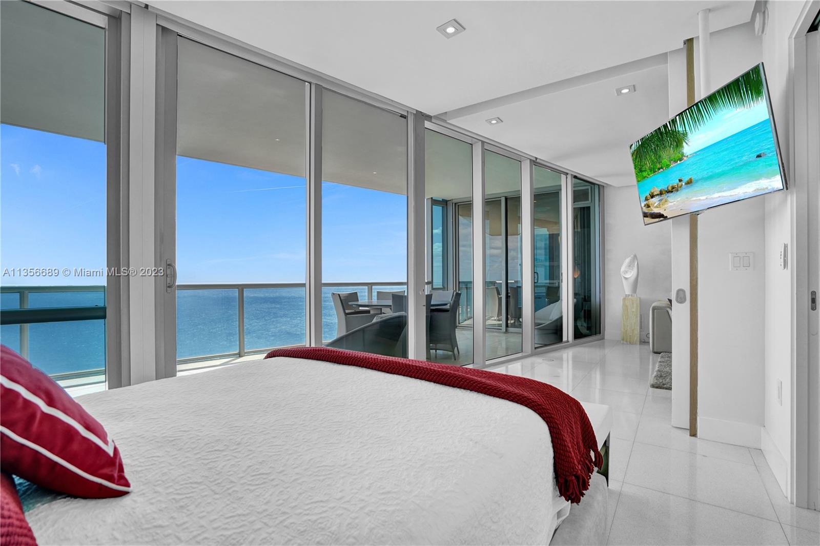 JADE OCEAN CONDO - Residential