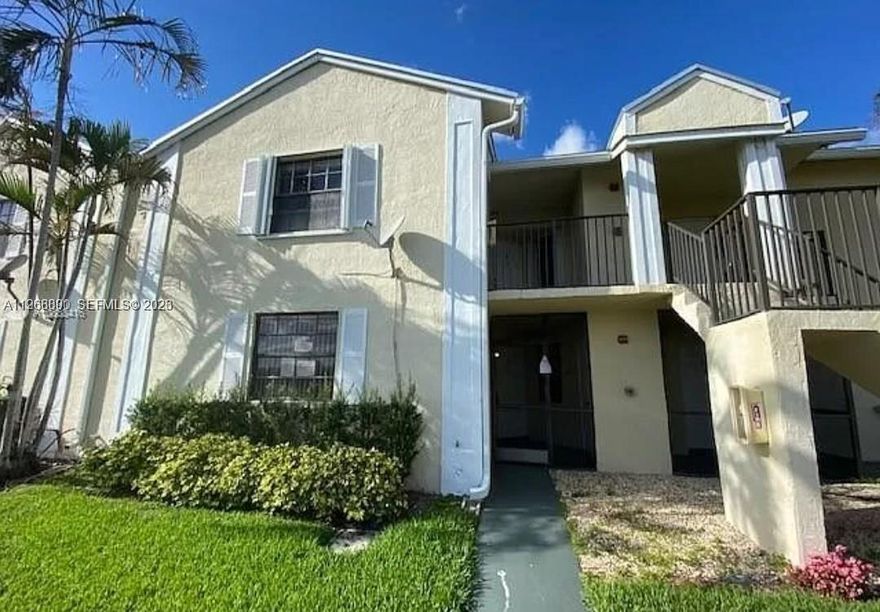 Updated 1st floor 2 bed 2 bath condo in the desirable Lakeshore community. Lake views and open floor plan with screened patio. 2 community pools, guard on site and gated community. Perfect for homeowners and investors alike. Pictures are from when unit was purchased and updated. Tenant occupied until 2/28.