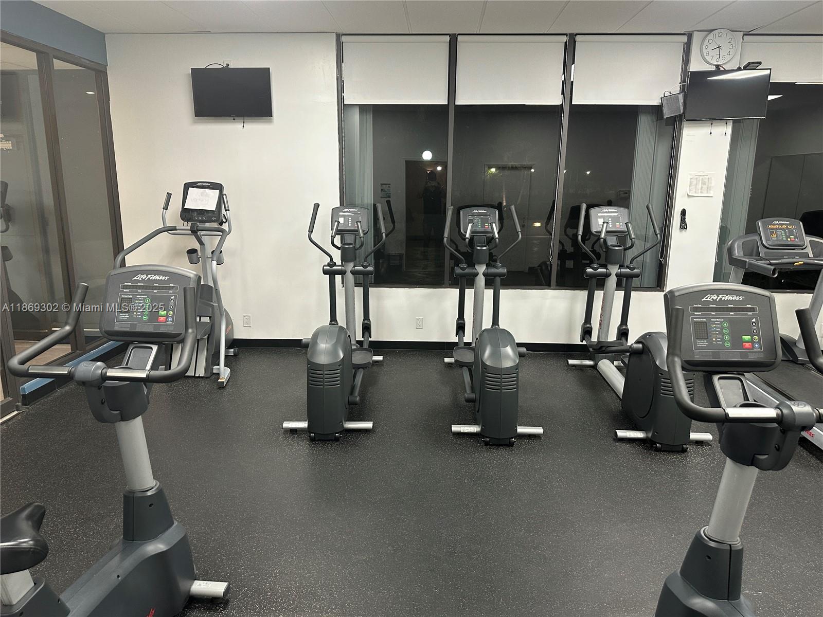 ARLEN HOUSE EAST CONDO - Residential