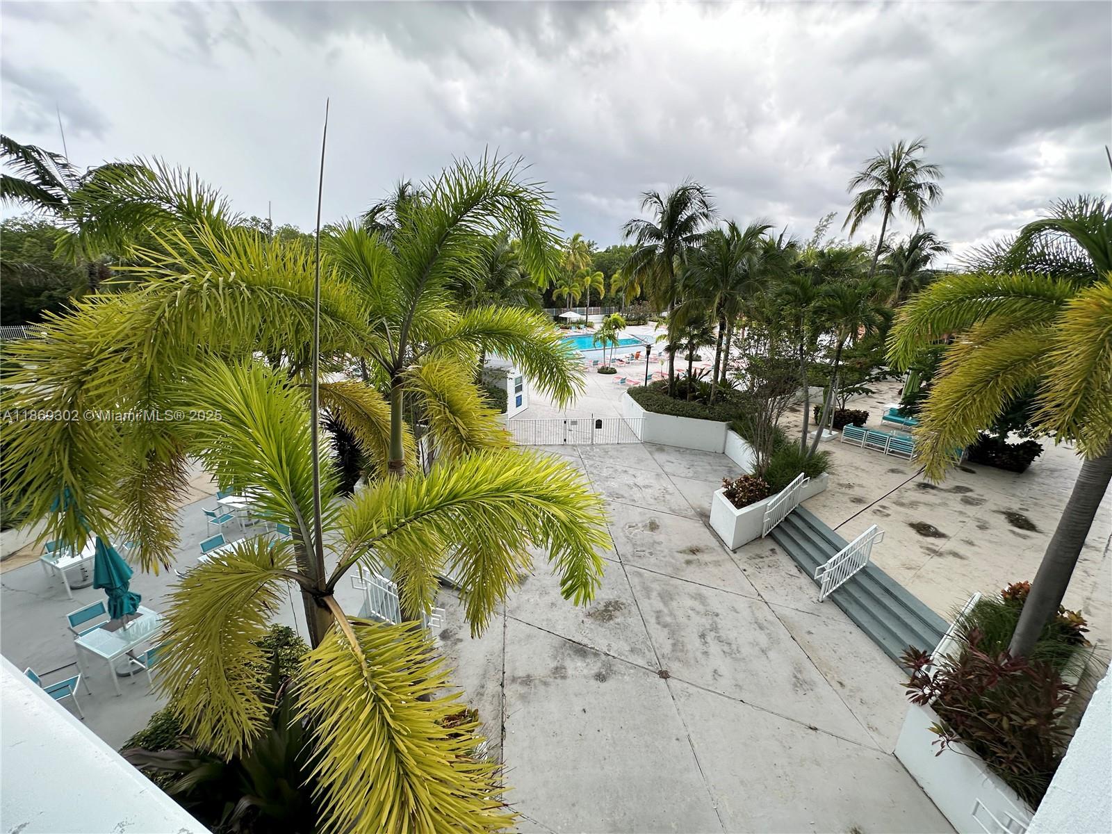 ARLEN HOUSE EAST CONDO - Residential