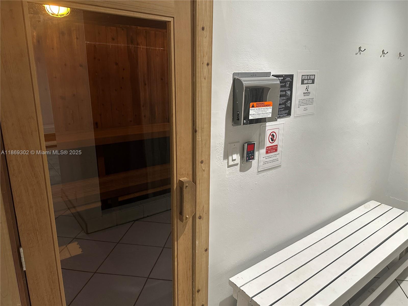 ARLEN HOUSE EAST CONDO - Residential