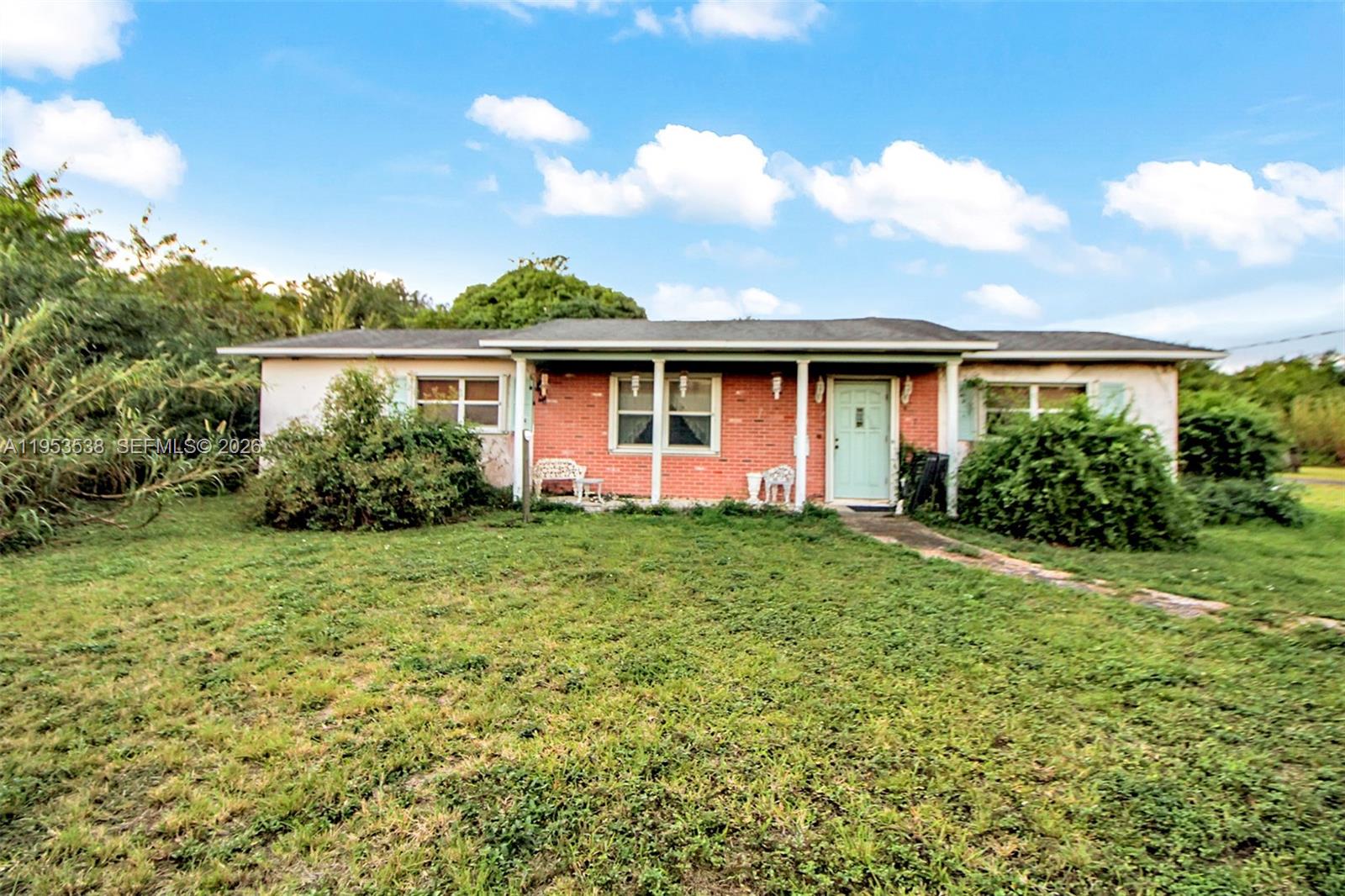 REDLANDS - Residential