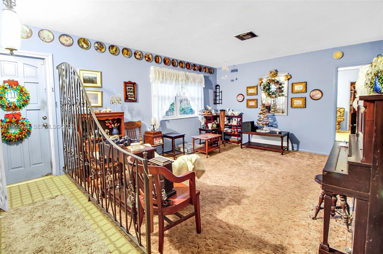 REDLANDS - Residential