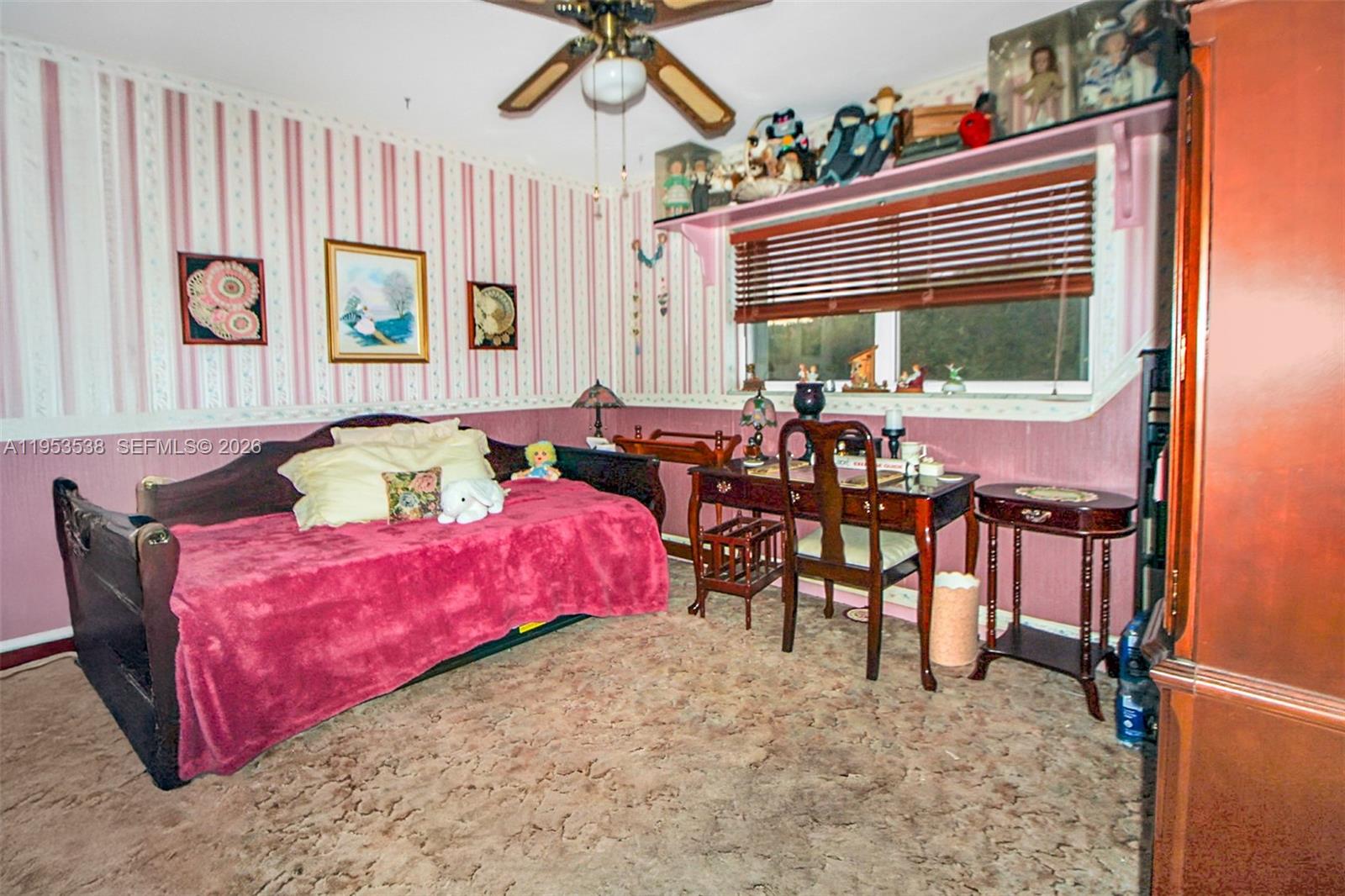 REDLANDS - Residential