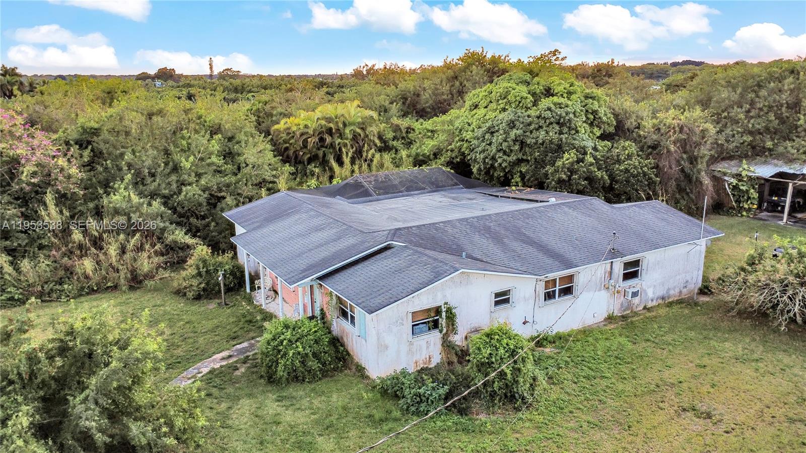 REDLANDS - Residential