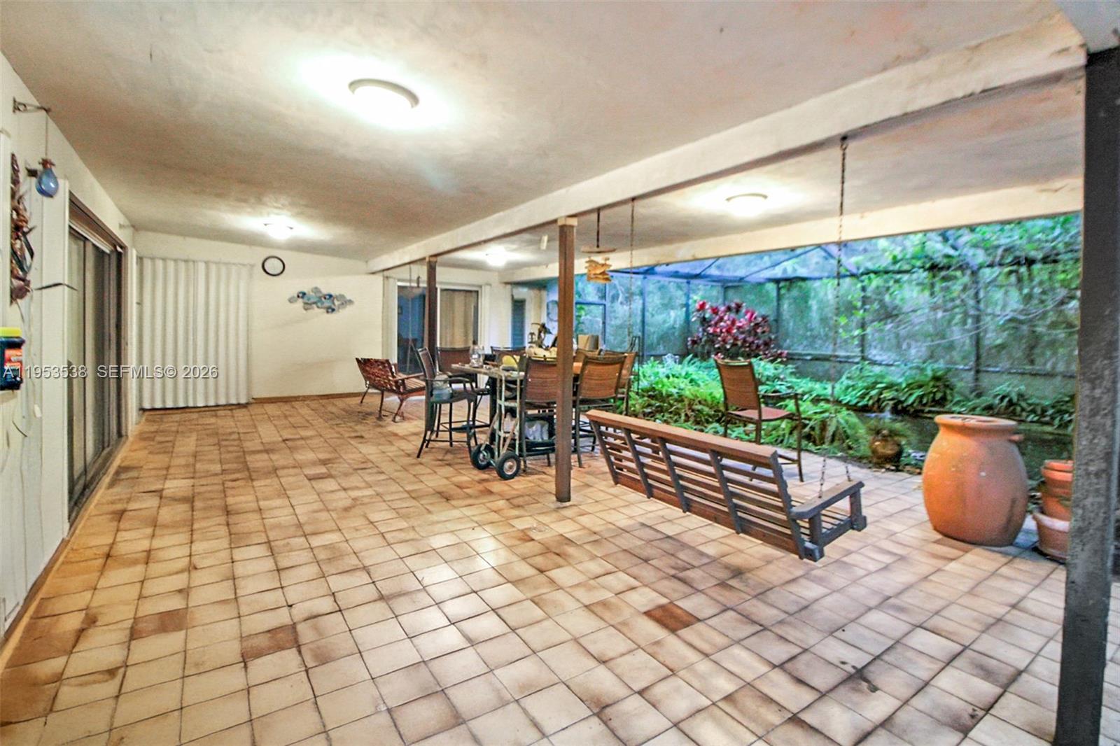 REDLANDS - Residential