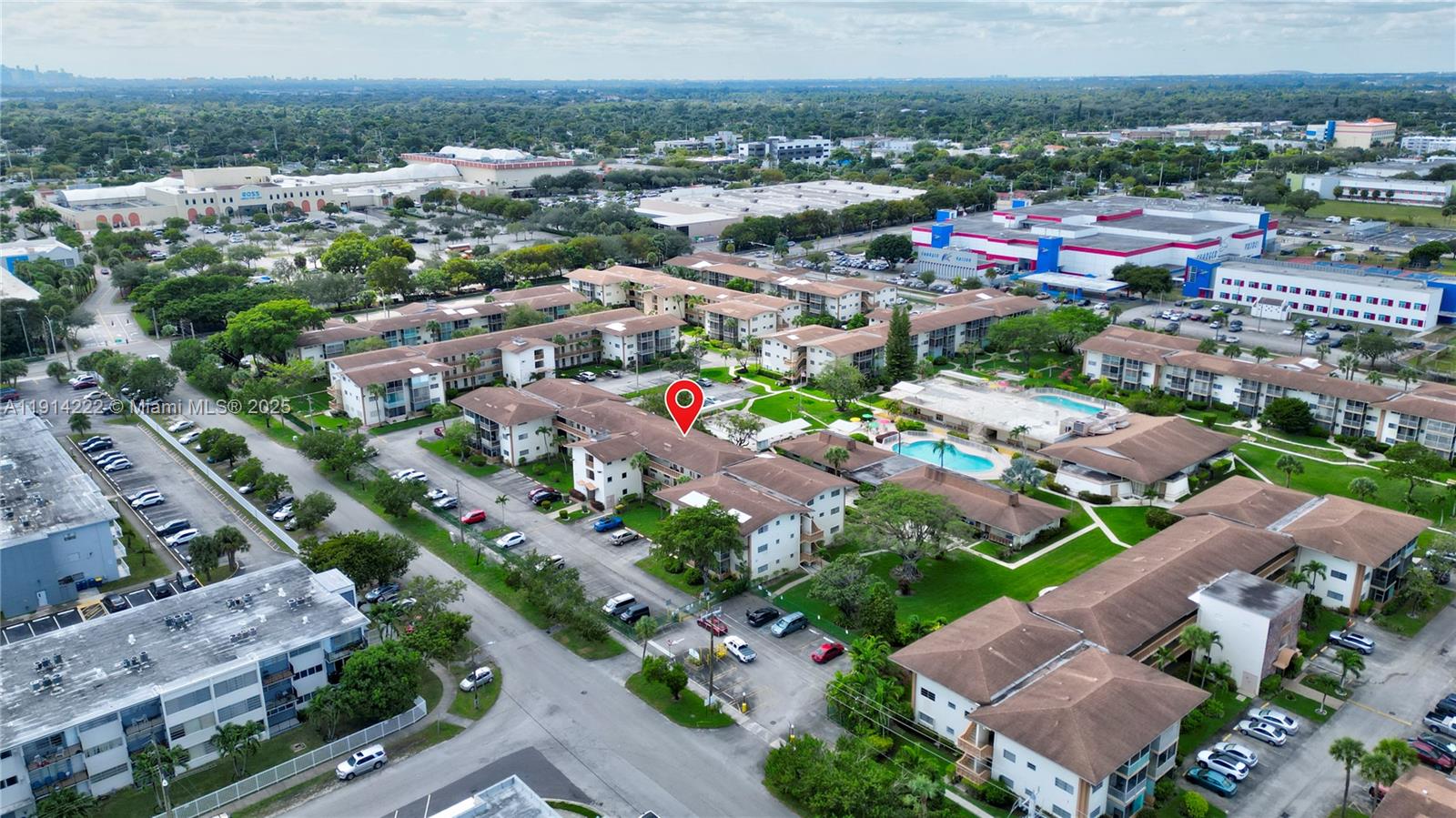 MAR-LEN GARDENS NO 12 COR - Residential