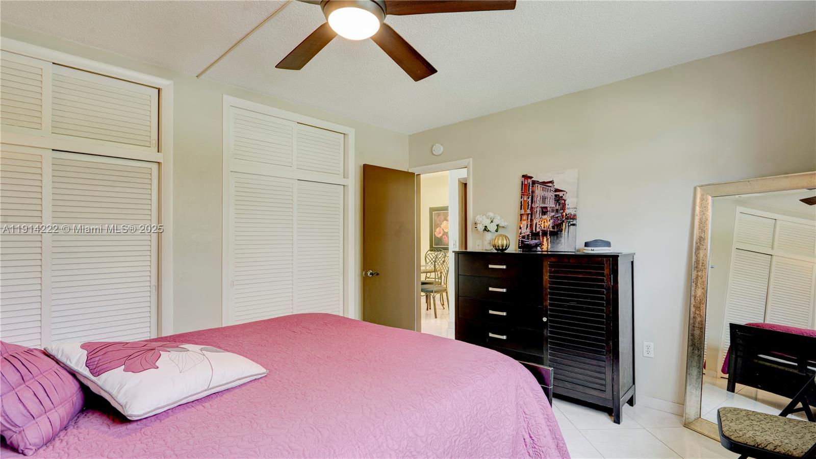 MAR-LEN GARDENS NO 12 COR - Residential