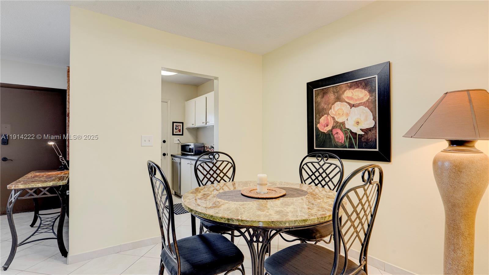 MAR-LEN GARDENS NO 12 COR - Residential