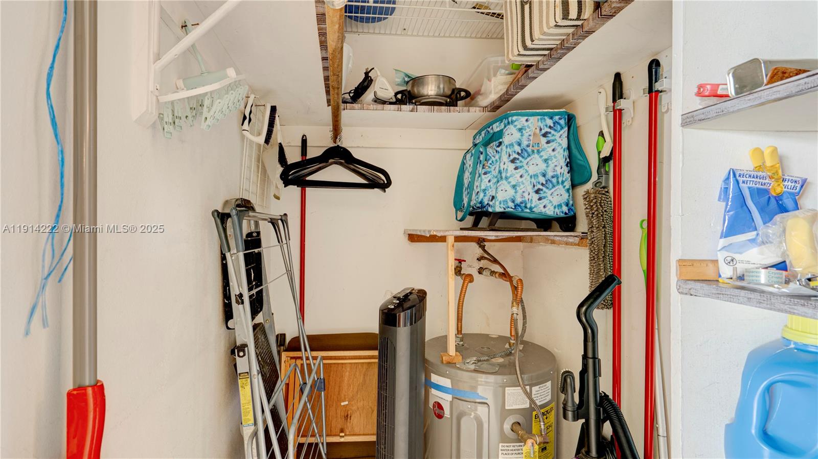 MAR-LEN GARDENS NO 12 COR - Residential