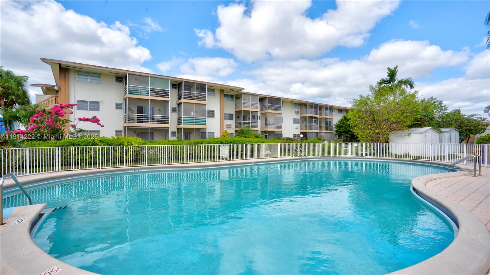 MAR-LEN GARDENS NO 12 COR - Residential