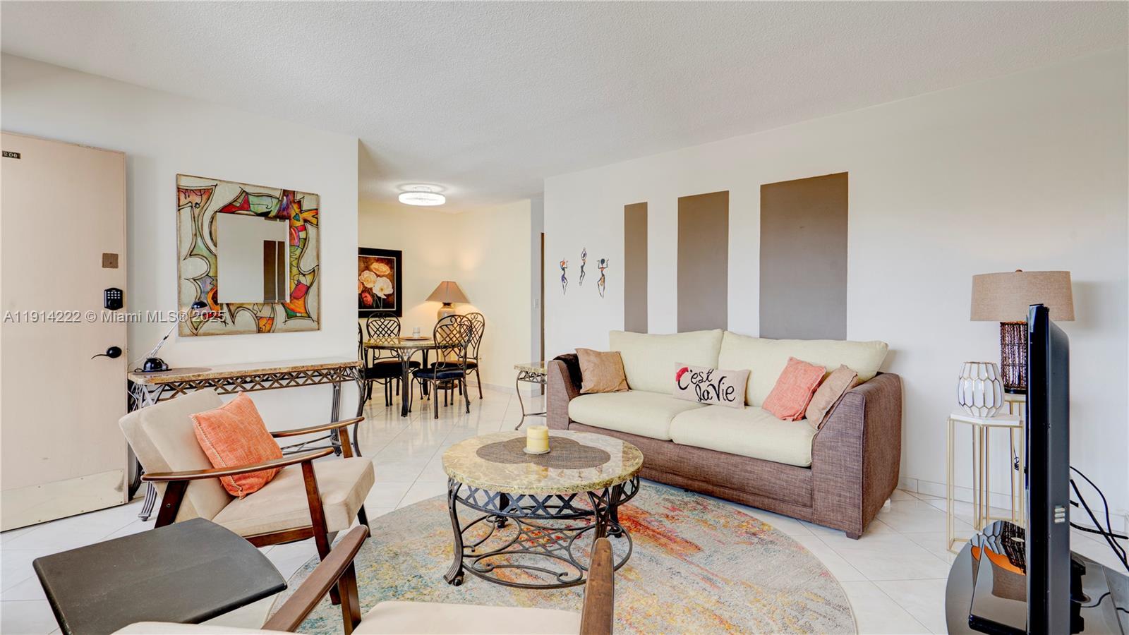 MAR-LEN GARDENS NO 12 COR - Residential