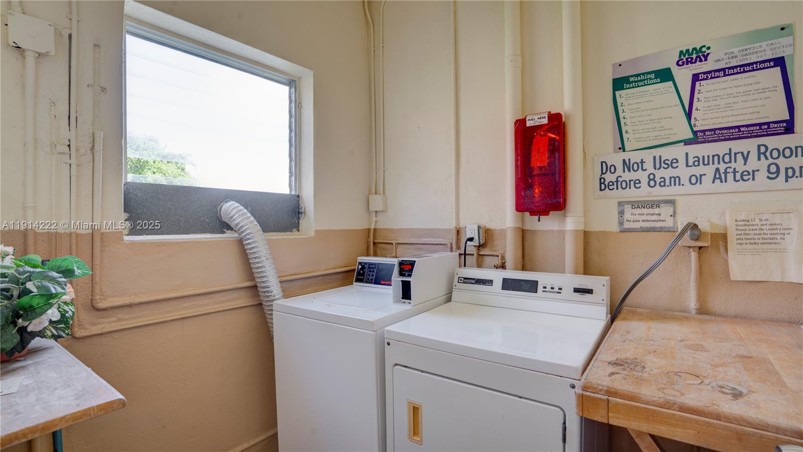 MAR-LEN GARDENS NO 12 COR - Residential