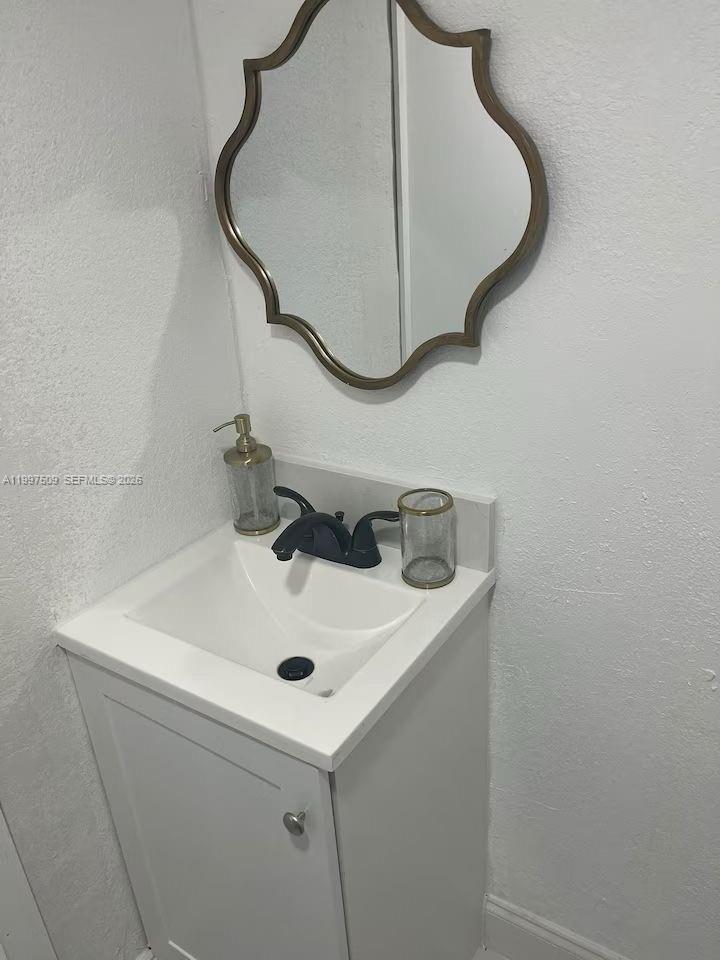 GROVELAND - Residential Income