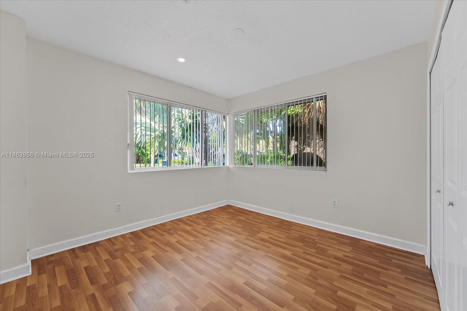 MIAMI SHORES SEC 6 - Residential