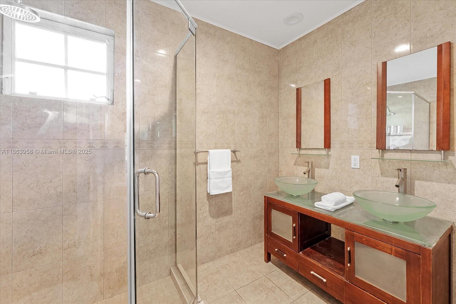 MIAMI SHORES SEC 6 - Residential