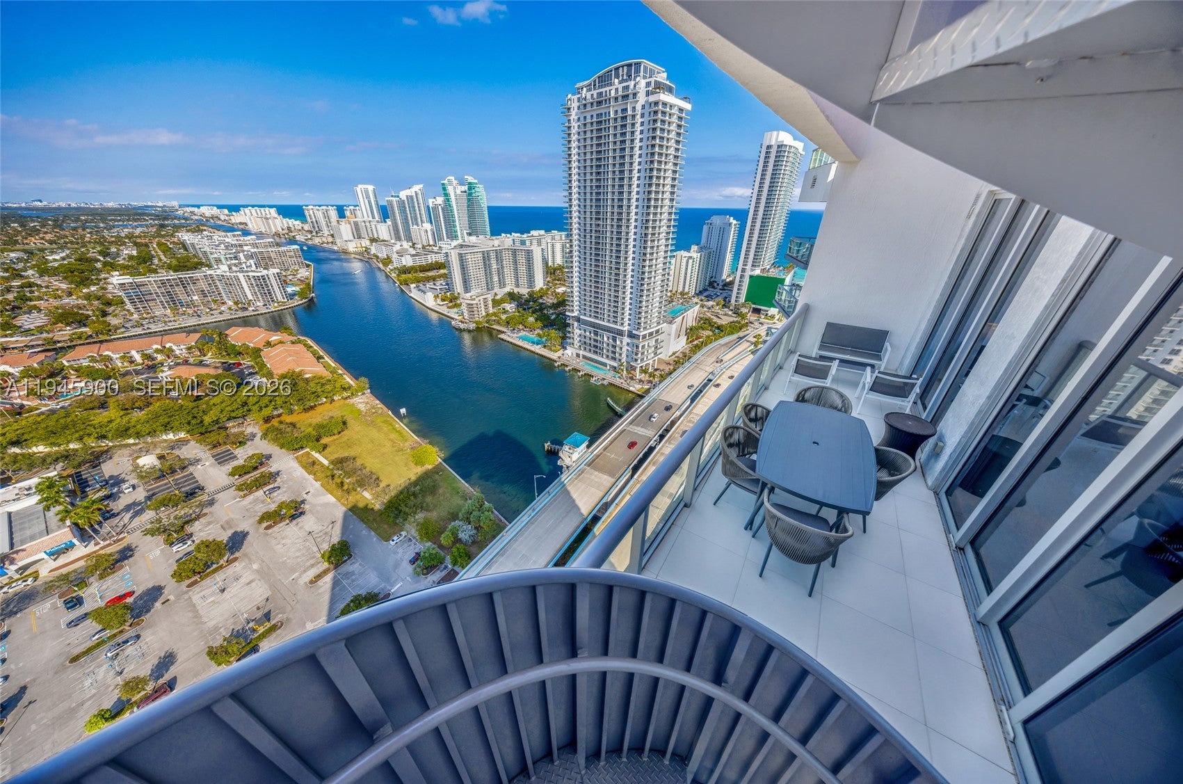 2600 E Hallandale Beach Blvd T3304