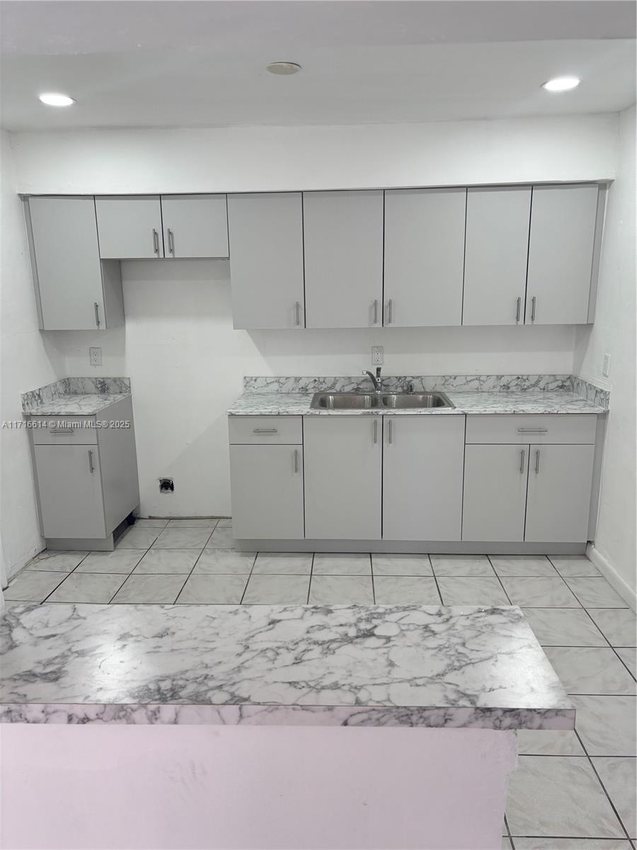 WEST PERRINE ADDN - Residential