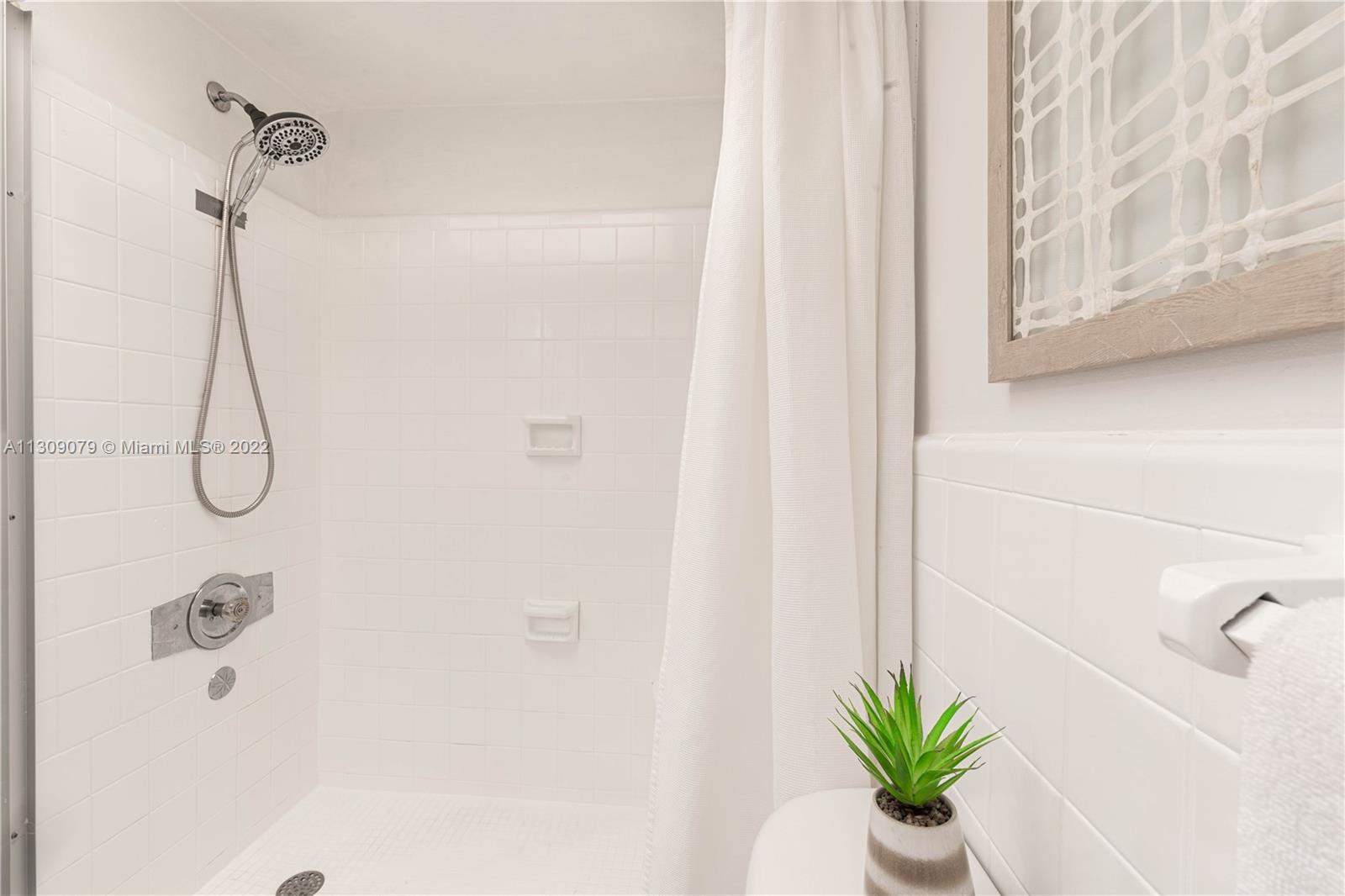 HILLSBORO INLET APT CONDO - Residential Lease