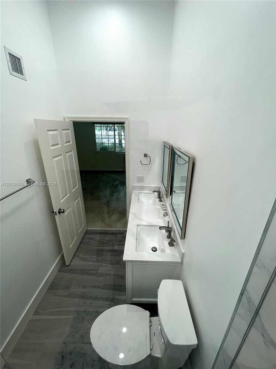 PARCEL D AT SUNSET LAKES - Residential Lease