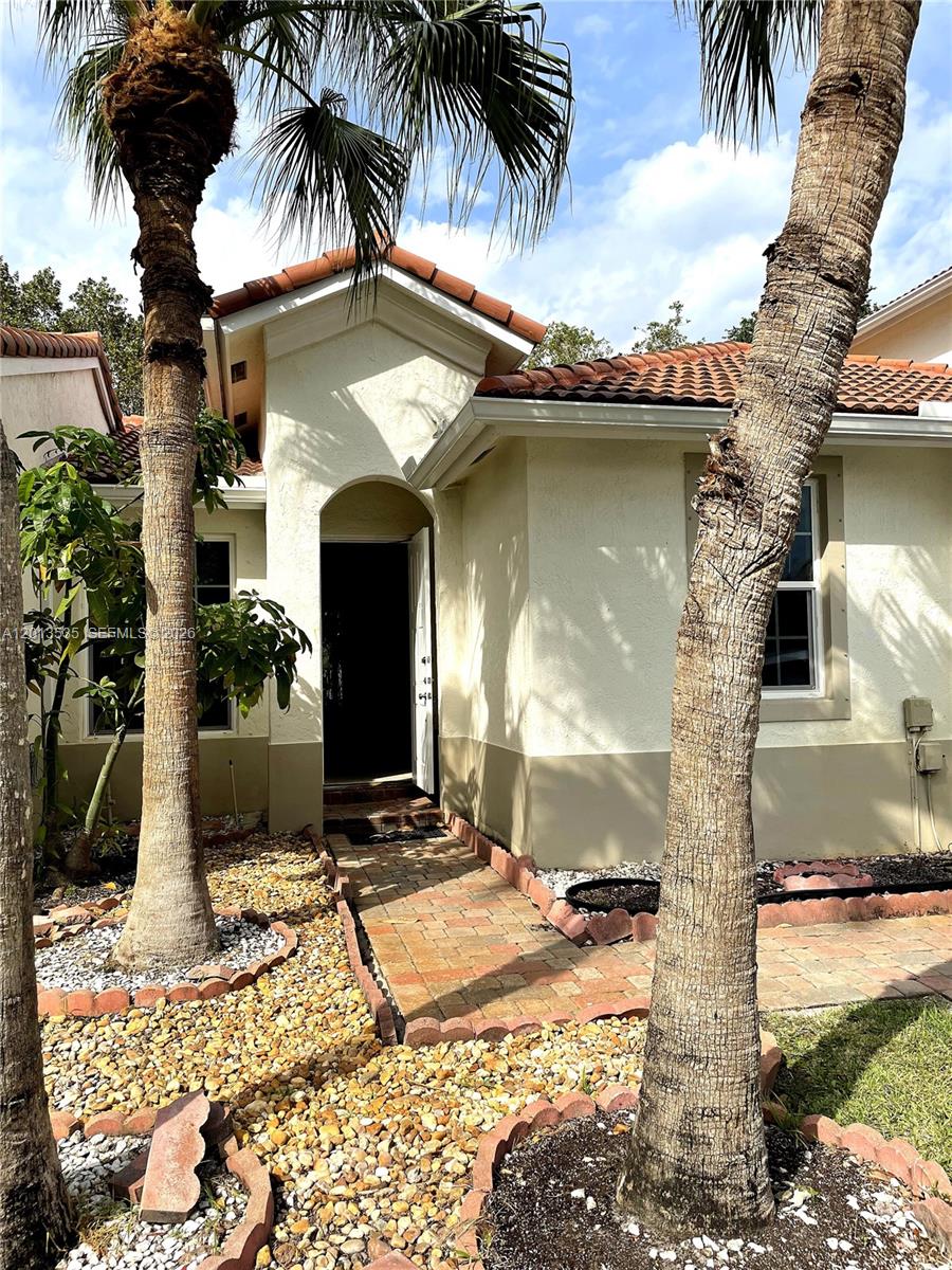 PARCEL D AT SUNSET LAKES - Residential Lease