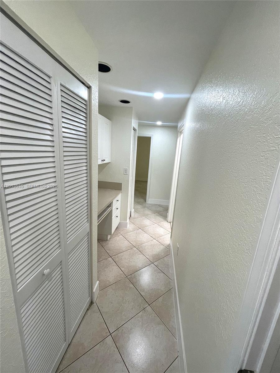 PARCEL D AT SUNSET LAKES - Residential Lease