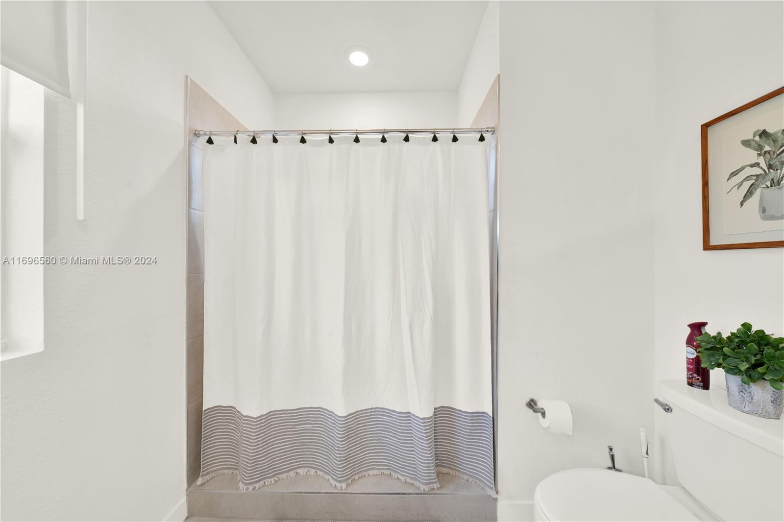 HAMILTON PLACE - Residential