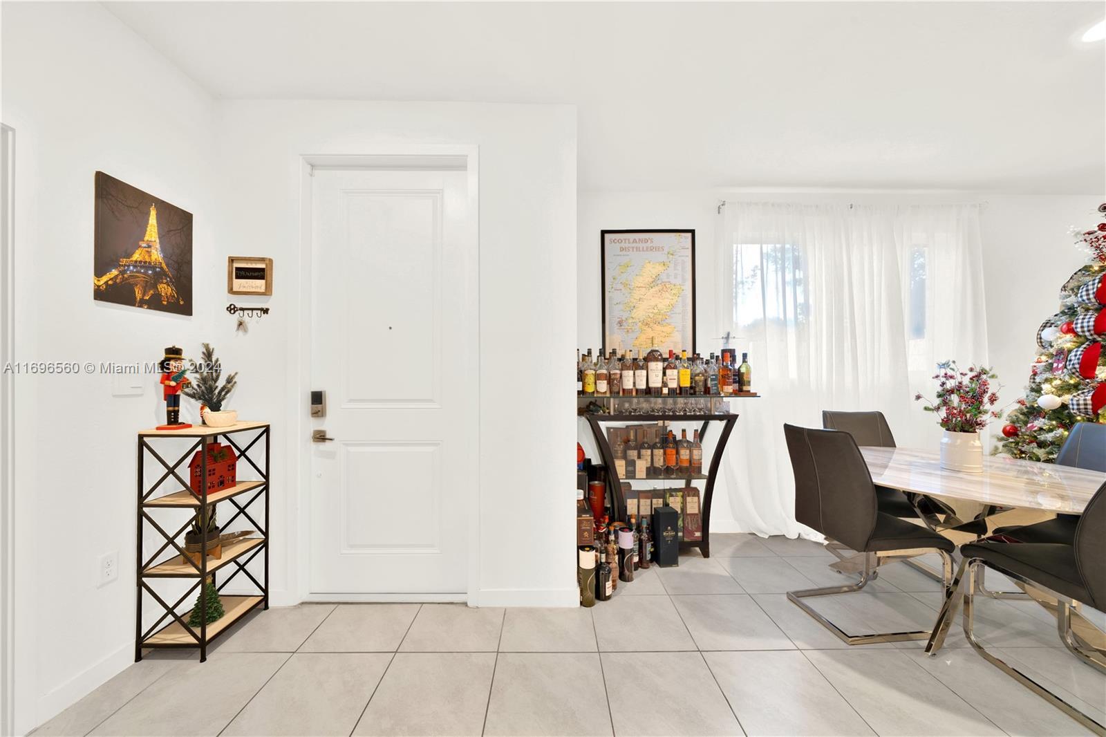 HAMILTON PLACE - Residential