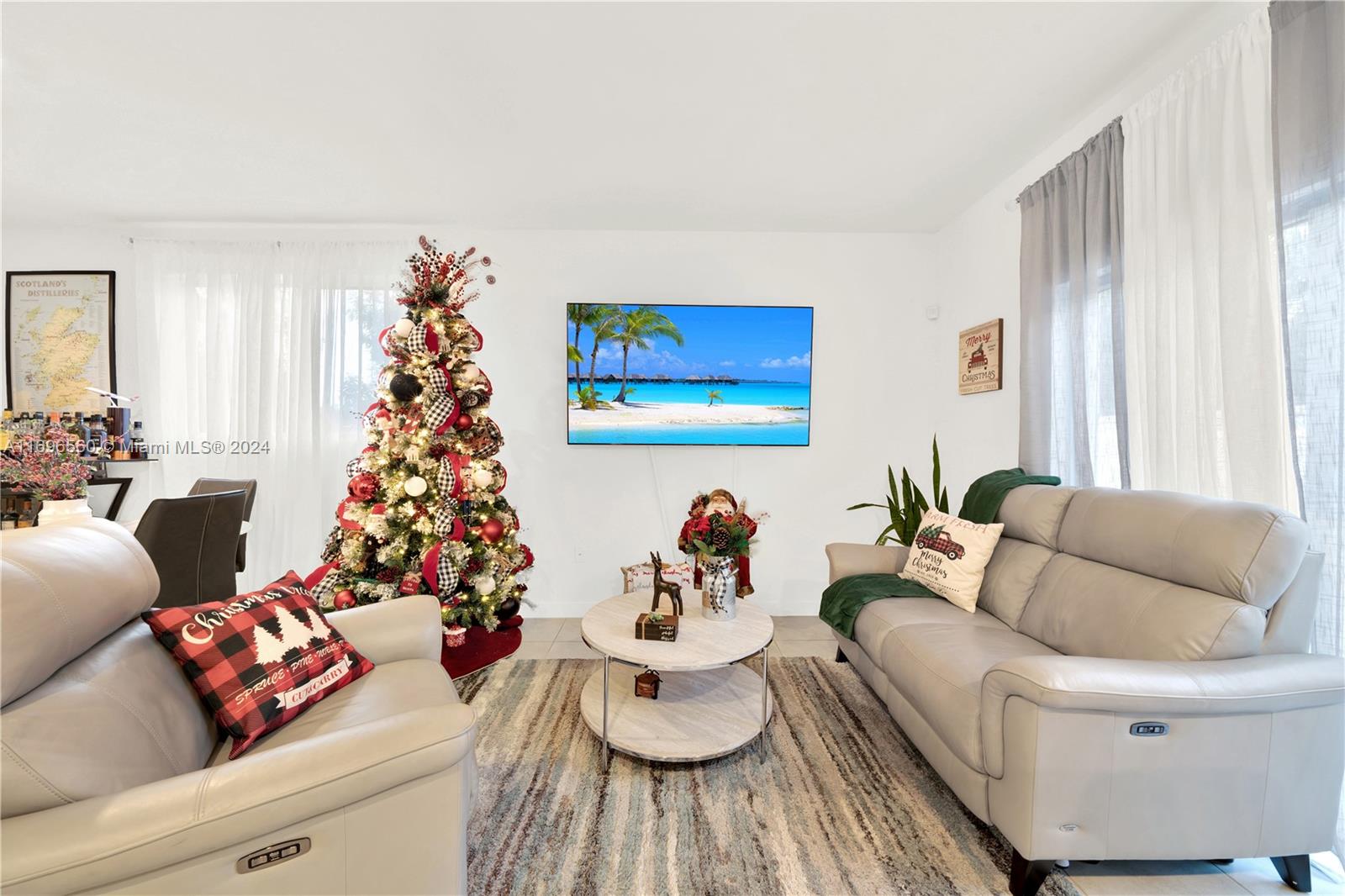 HAMILTON PLACE - Residential