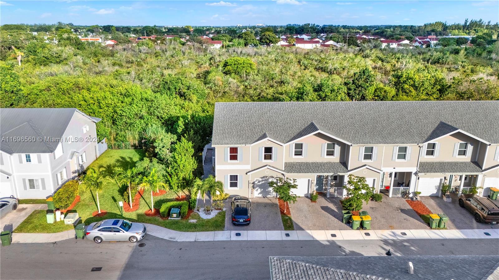 HAMILTON PLACE - Residential