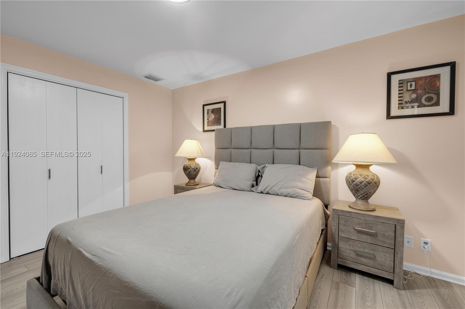 LIMETREE CONDO - Residential