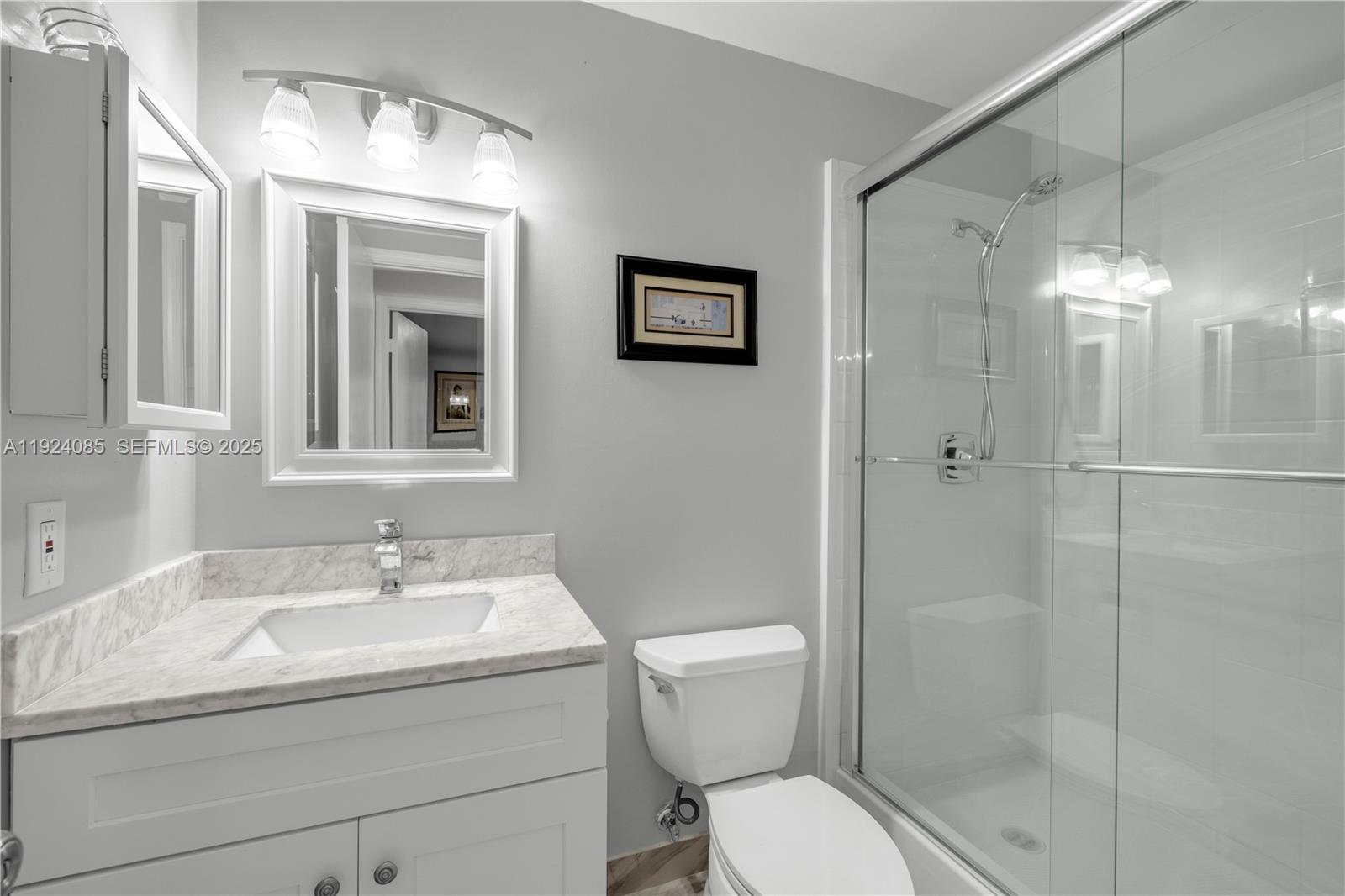 LIMETREE CONDO - Residential