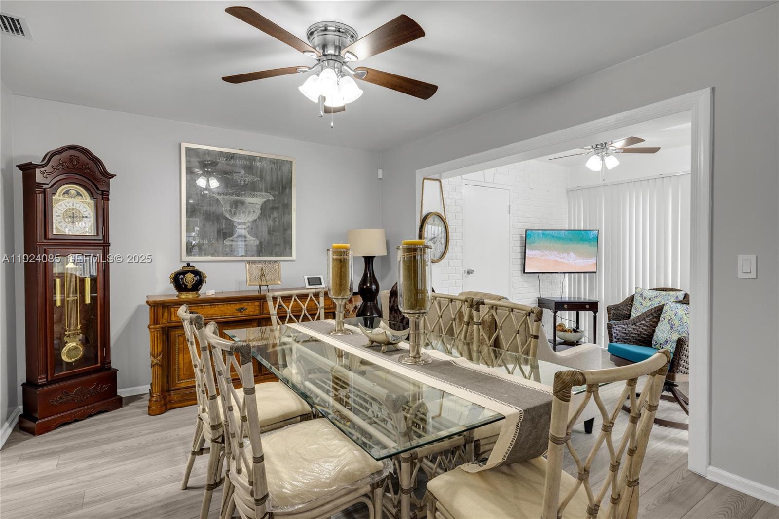 LIMETREE CONDO - Residential