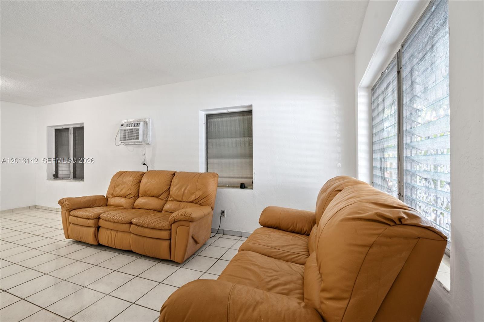 TOWN OF HIALEAH 1 ADDN AM - Residential