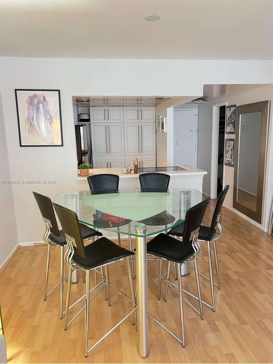 BAYVIEW TERR CONDO - Residential