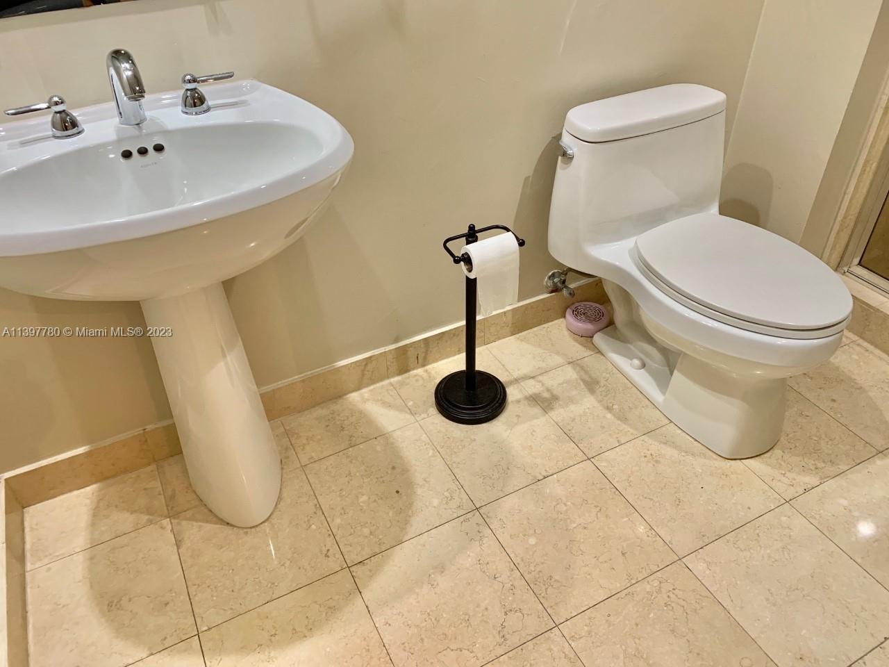 BEACH CLUB TWO CONDO - Residential Lease