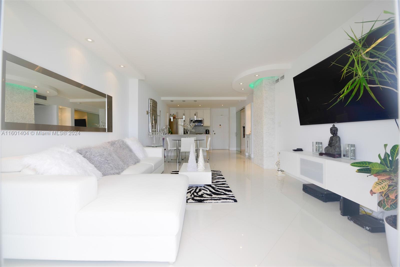 HEMISPHERES CONDO - Residential Lease